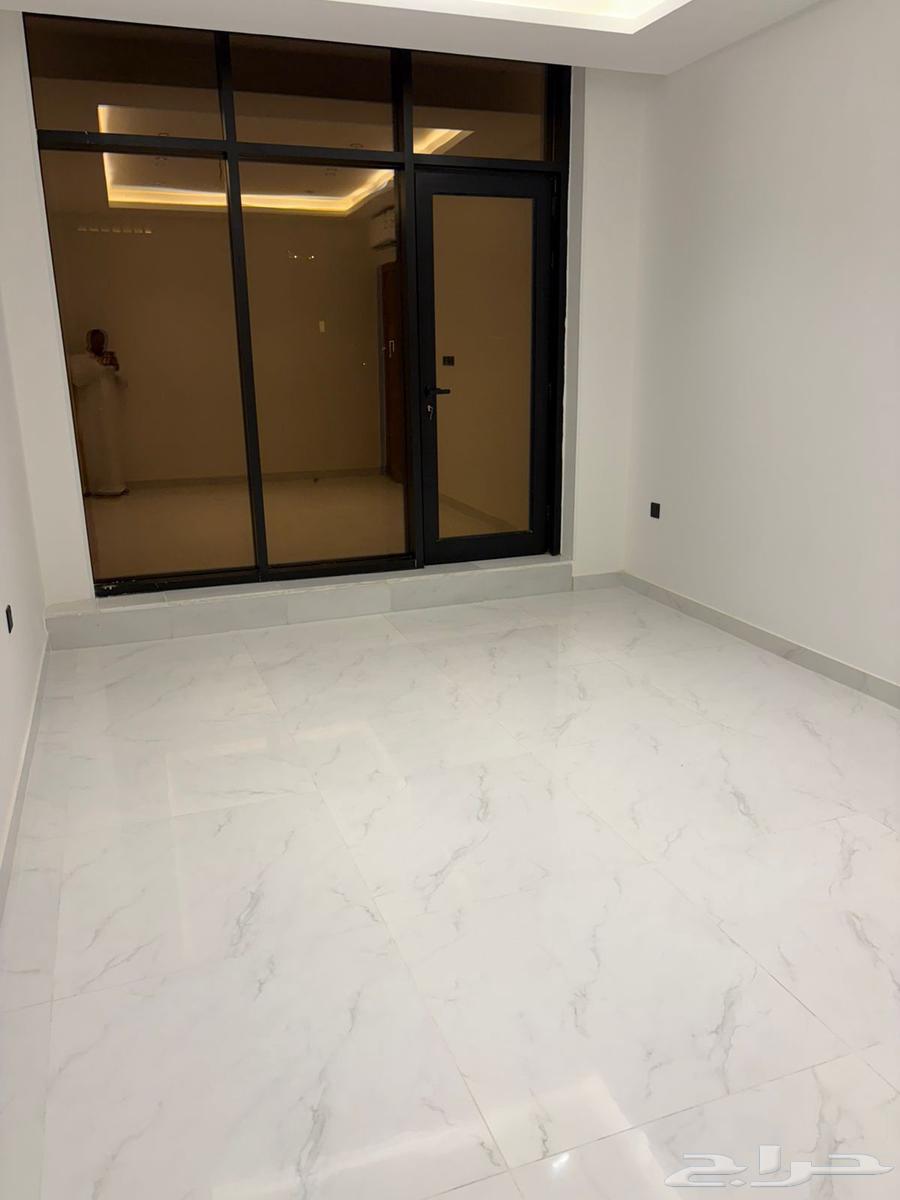 شقة 4 غرف في النهضة 4