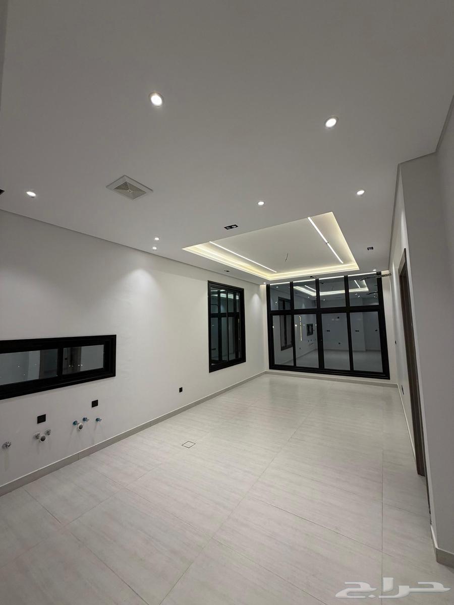 فيلا 4 غرف في النزهة 2