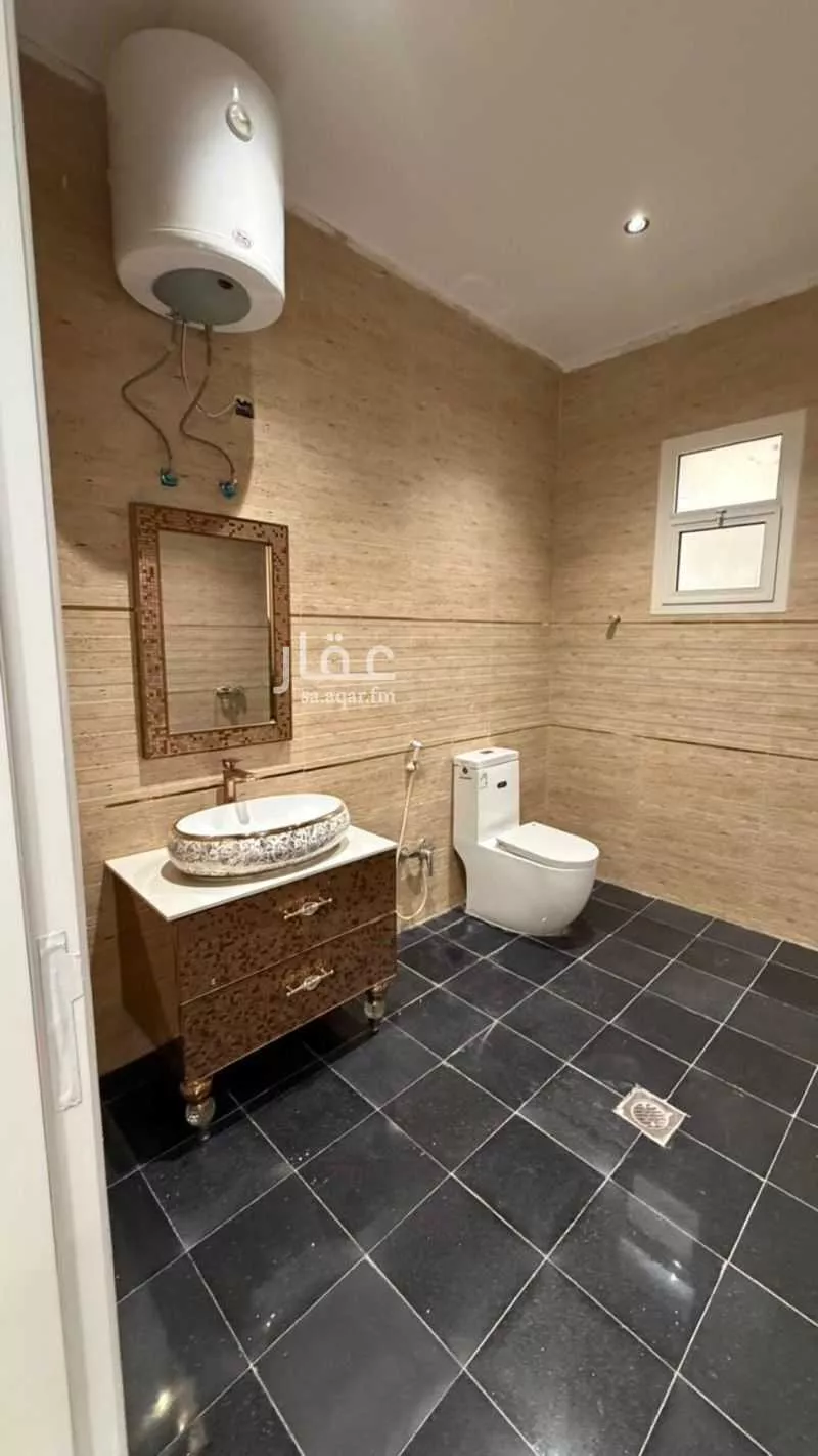 فيلا 6 غرف في العارض 2