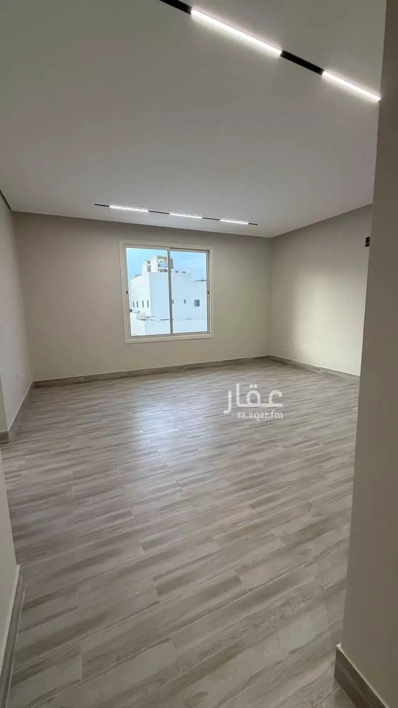 فيلا 6 غرف في العارض 8