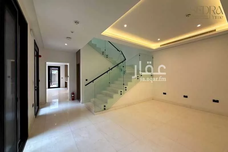 فيلا 5 غرف في سدرة 11