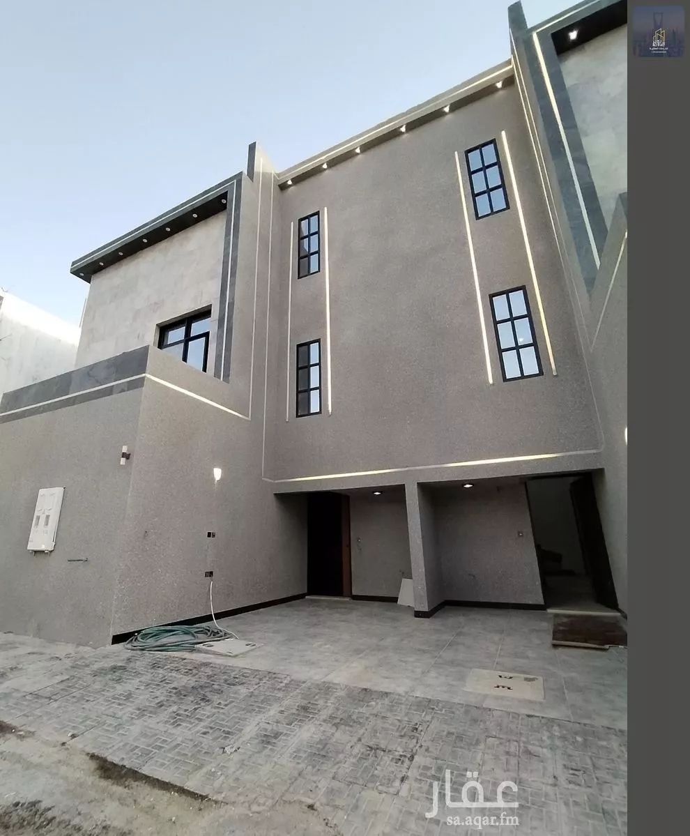 دوبلكس 6 غرف في النظيم 4