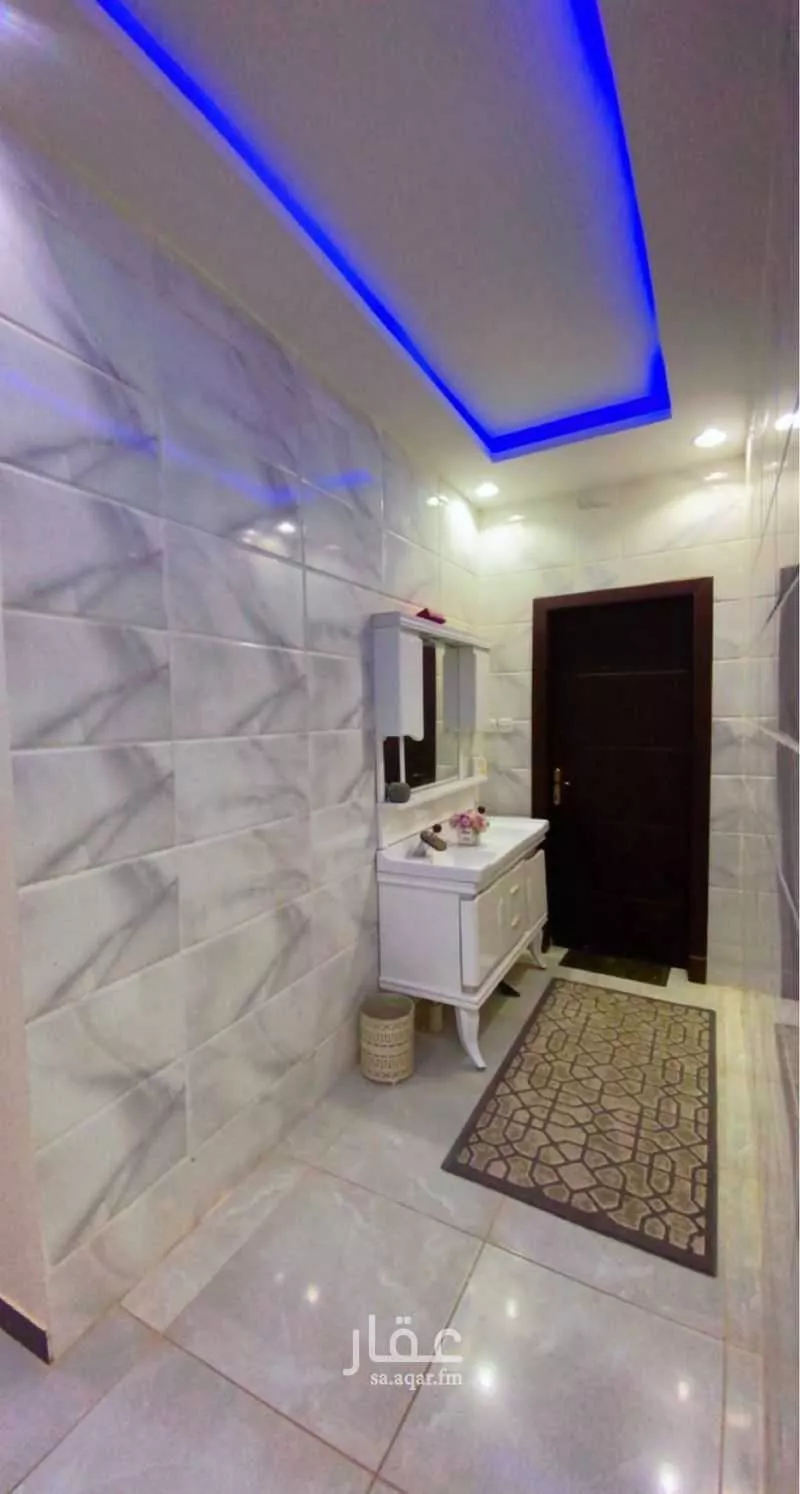 6 bedroom apartment in Al Janadriyah 5