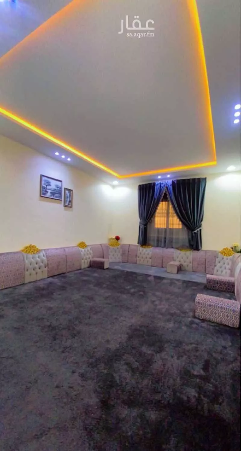 6 bedroom apartment in Al Janadriyah 10