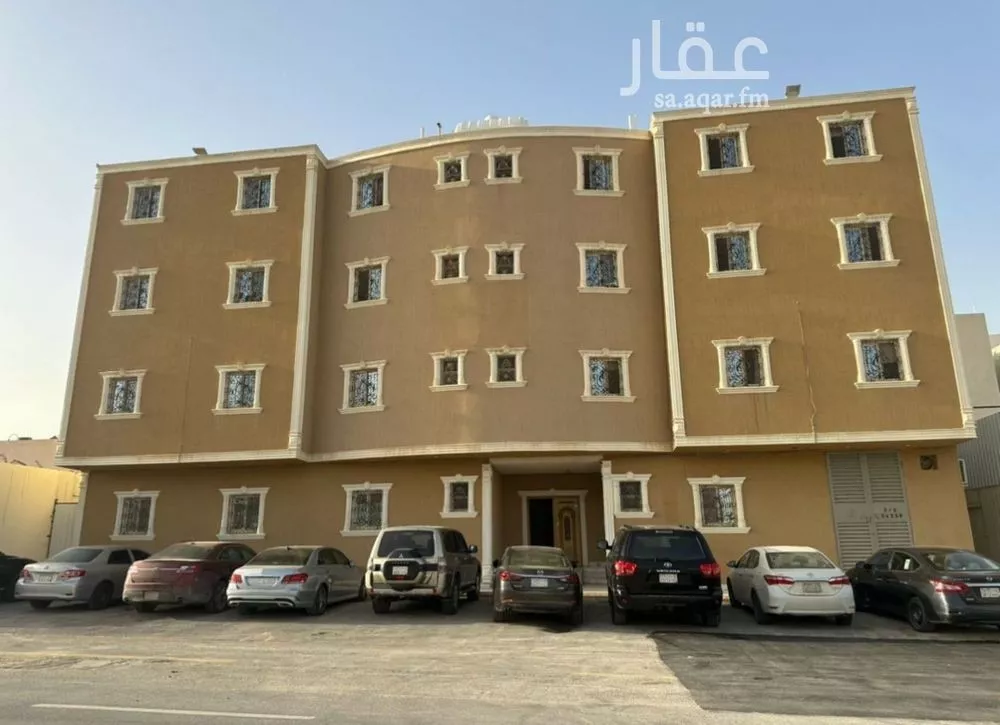 3 bedroom apartment in Al Qairawan 1