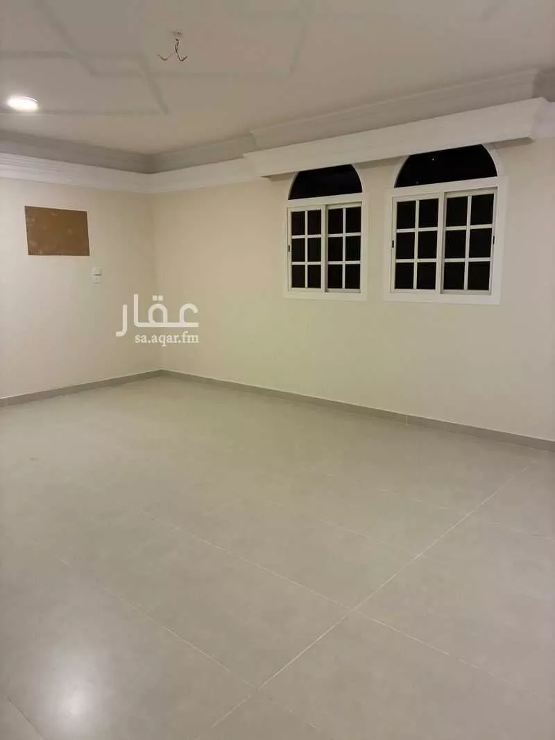 شقة 4 غرف في النزهة 2