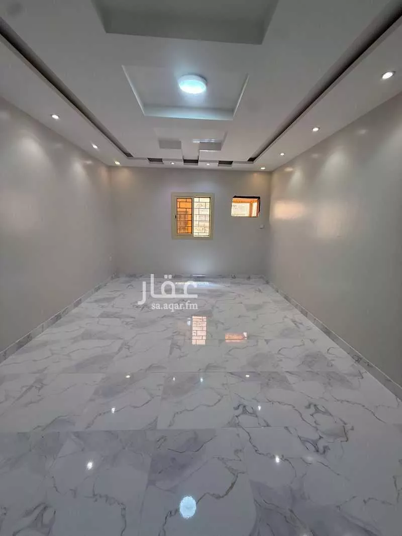 شقة 5 غرف في الملك فهد 1