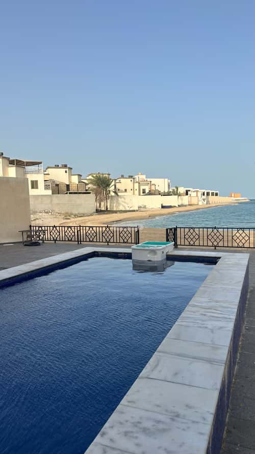 فيلا 5 غرف في شاطئ نصف القمر 1