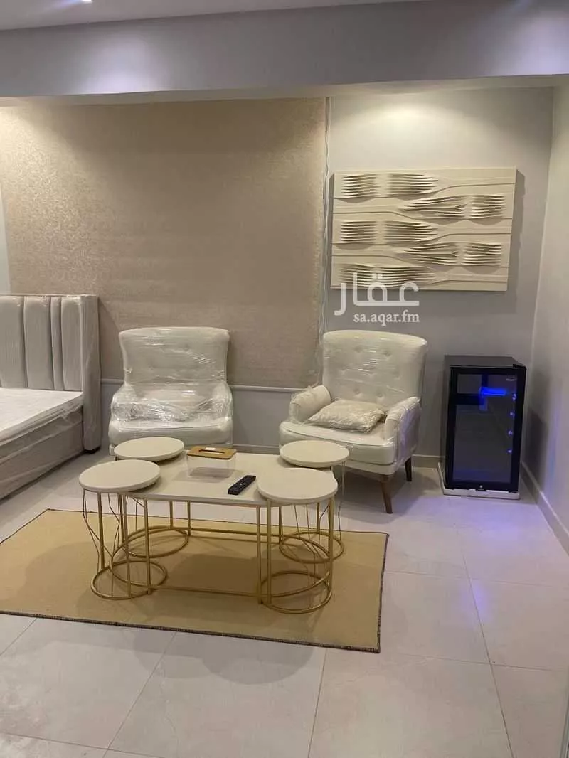 شقة 1 غرف في العليا 3