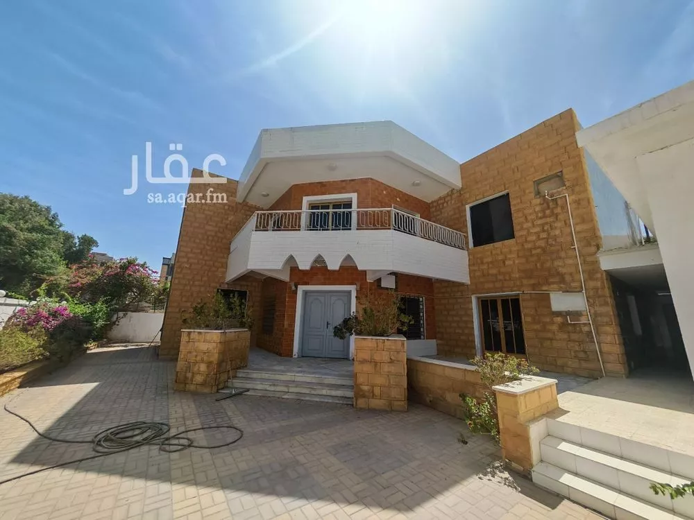 12 bedroom villa in Al Rawdah 1