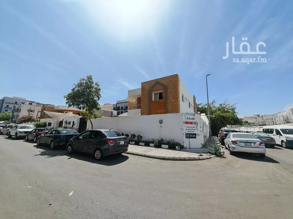فيلا 12 غرف في الروضة 18