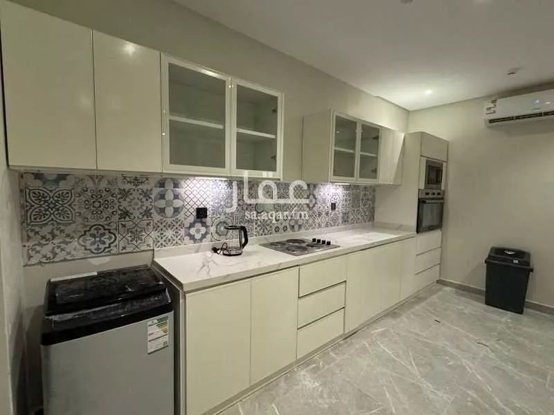3 bedroom apartment in Al Aqiq 6