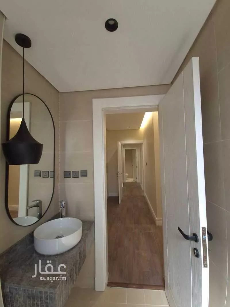 3 bedroom apartment in Al Malqa 16