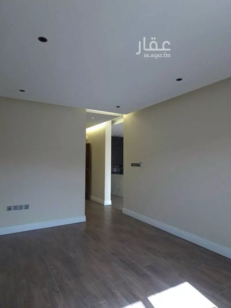 3 bedroom apartment in Al Malqa 7