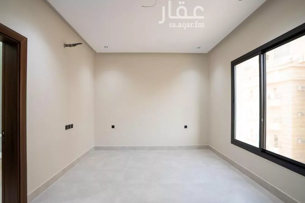 4 bedroom apartment in Al Salamah 11