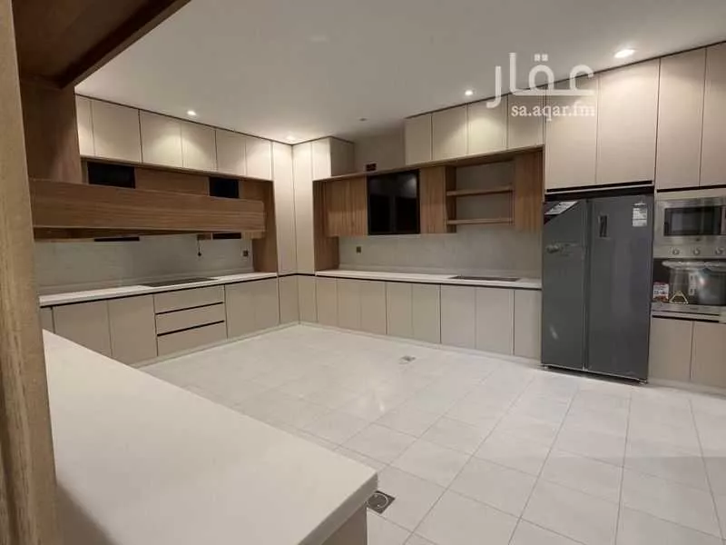 فيلا 6 غرف في الشاطئ الغربي 3