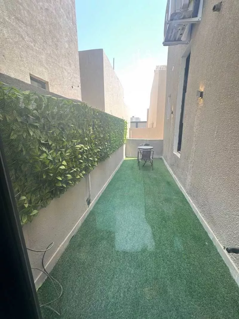 3 bedroom floor in Badr 6