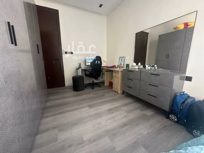 3 bedroom floor in Badr 9