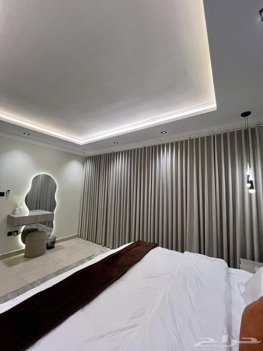 شقة  في العقيق 3