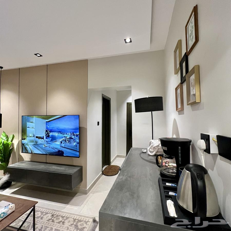 شقة  في العقيق 5