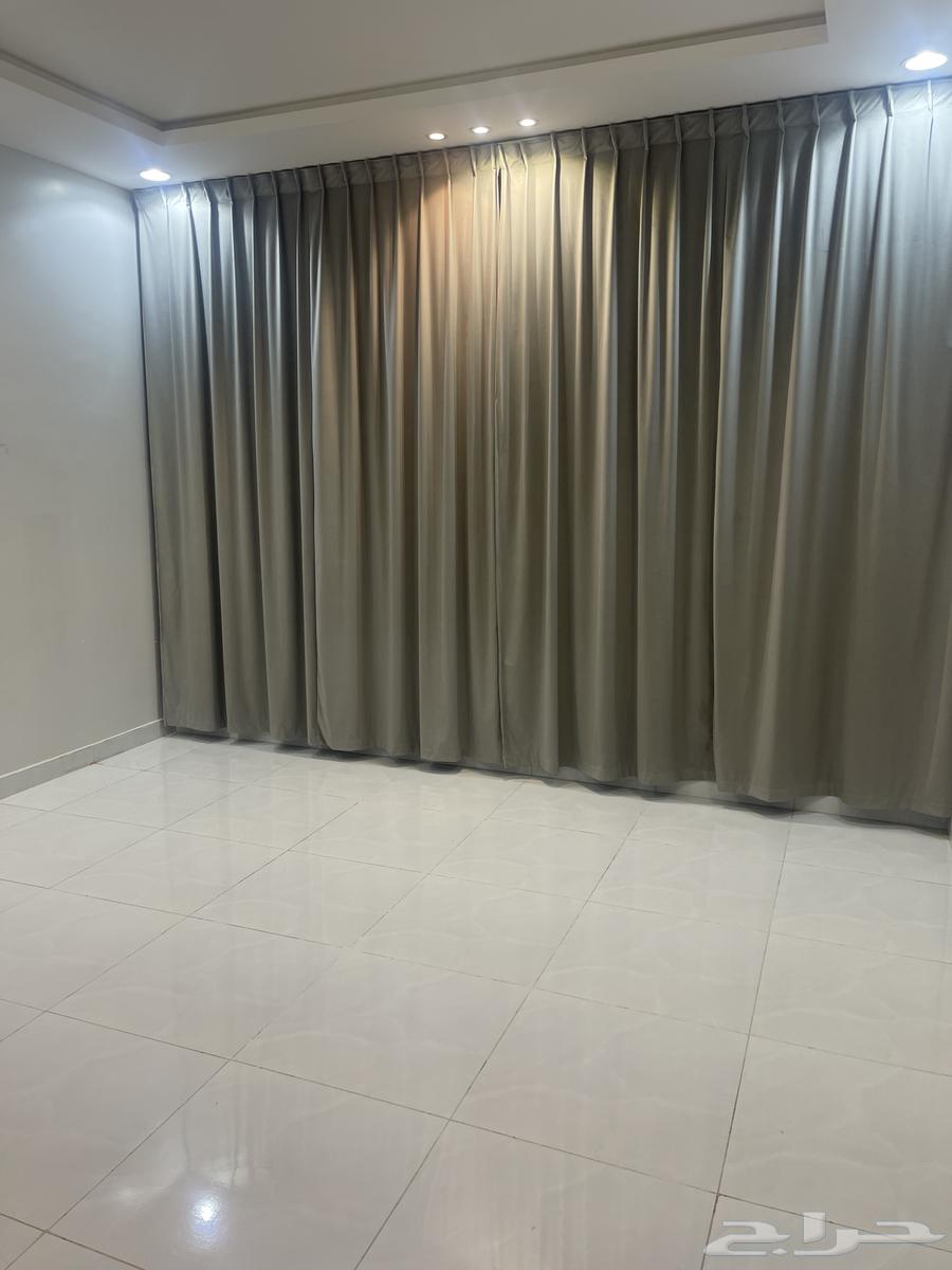 شقة 3 غرف في الرمال 4