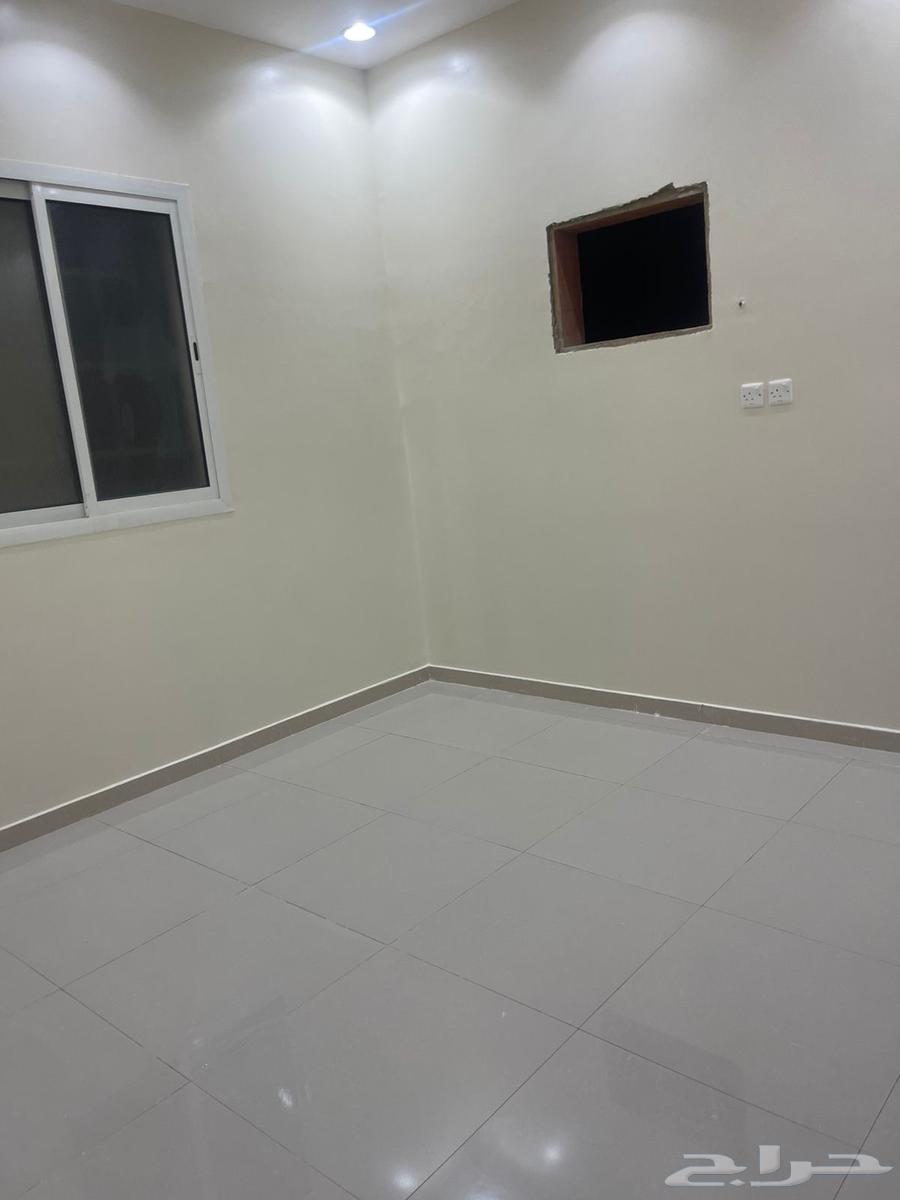 شقة 3 غرف في القادسية 5