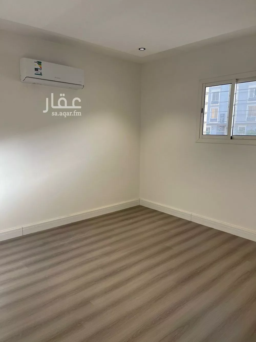 شقة 3 غرف في الملقا 2