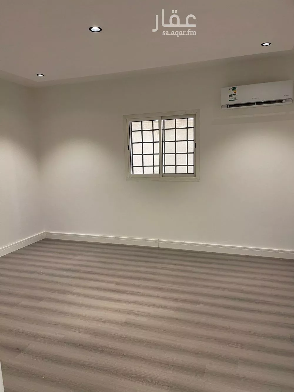 شقة 3 غرف في الملقا 4