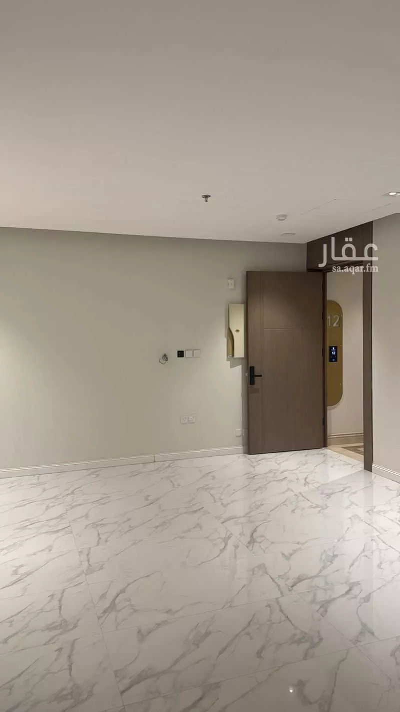3 bedroom apartment in Al Malqa 5