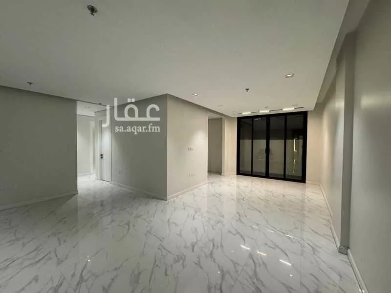 3 bedroom apartment in Al Malqa 6