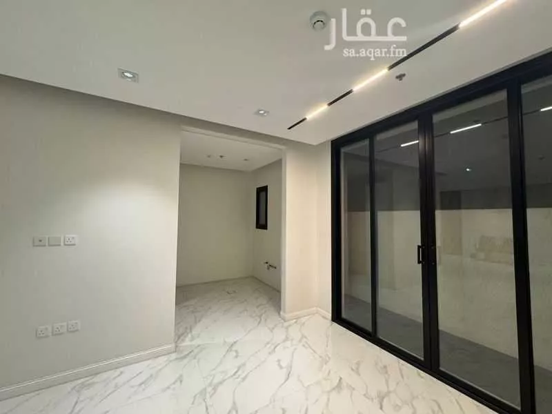 3 bedroom apartment in Al Malqa 7