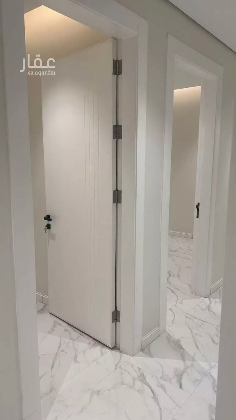 3 bedroom apartment in Al Malqa 8