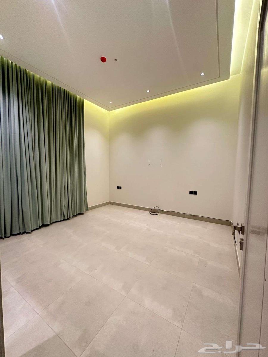 شقة 3 غرف في العارض 1