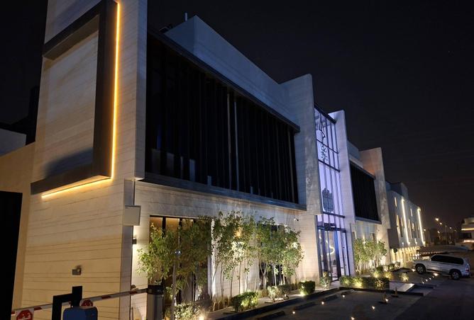 77 sqm office in Al Malqa