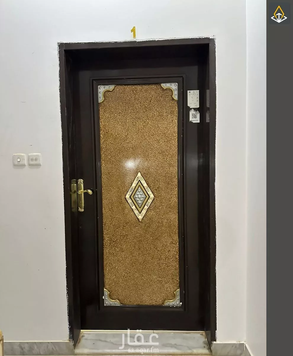 3 bedroom apartment in Al Maizilah 6