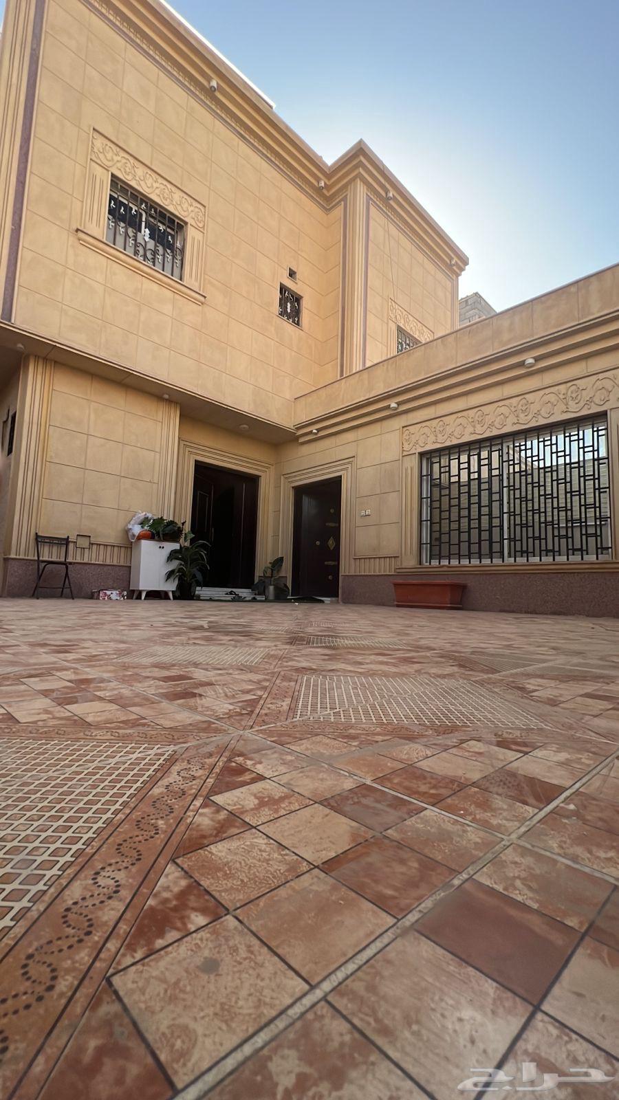 فيلا 6 غرف في الخليج 4