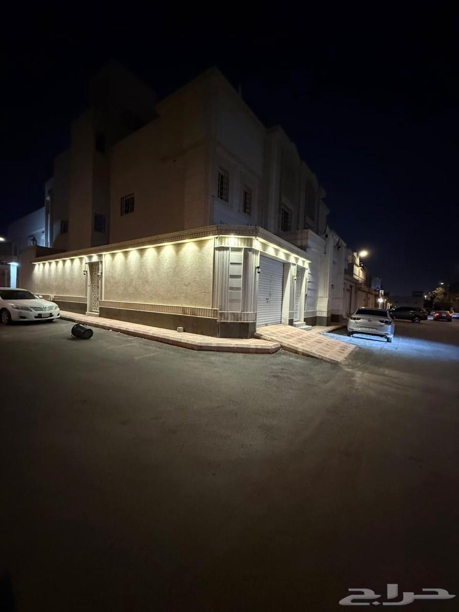 فيلا 9 غرف في العريجاء الغربية 1