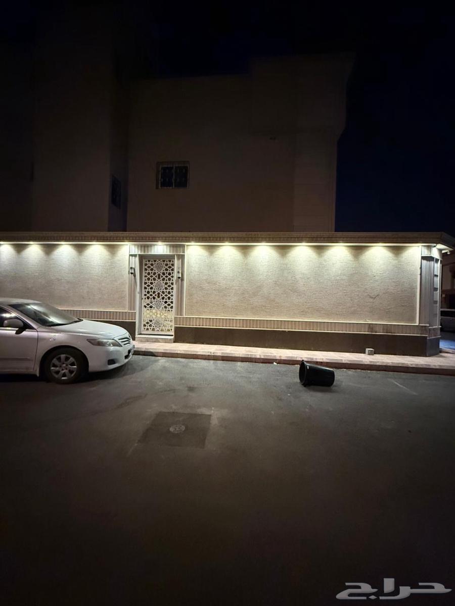فيلا 9 غرف في العريجاء الغربية 2