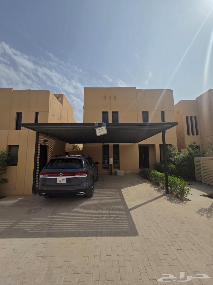 فيلا 6 غرف في المونسية 2