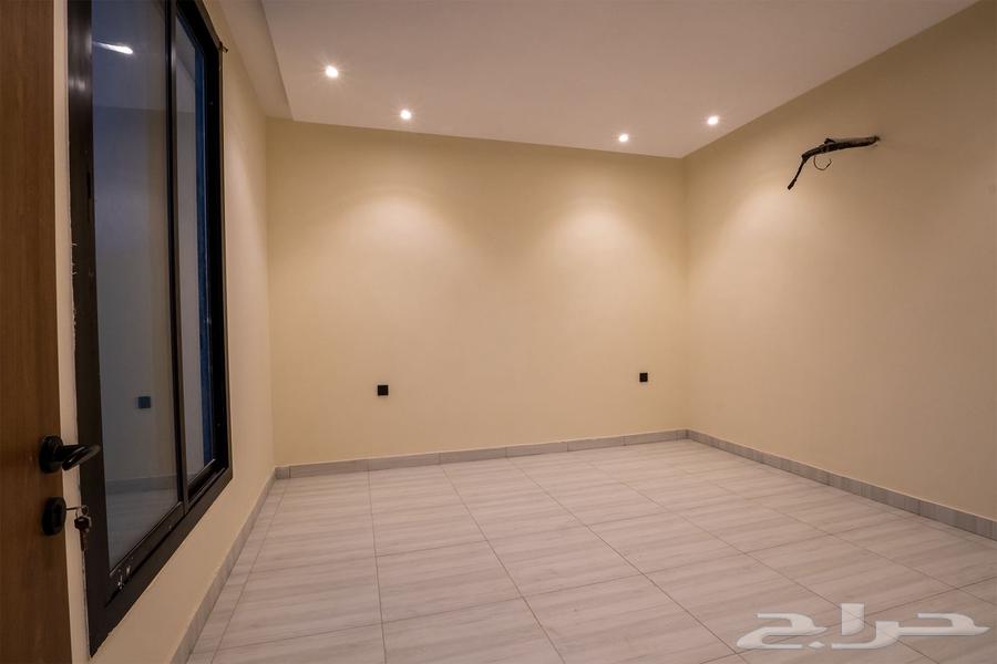 شقة 5 غرف في النعيم 5