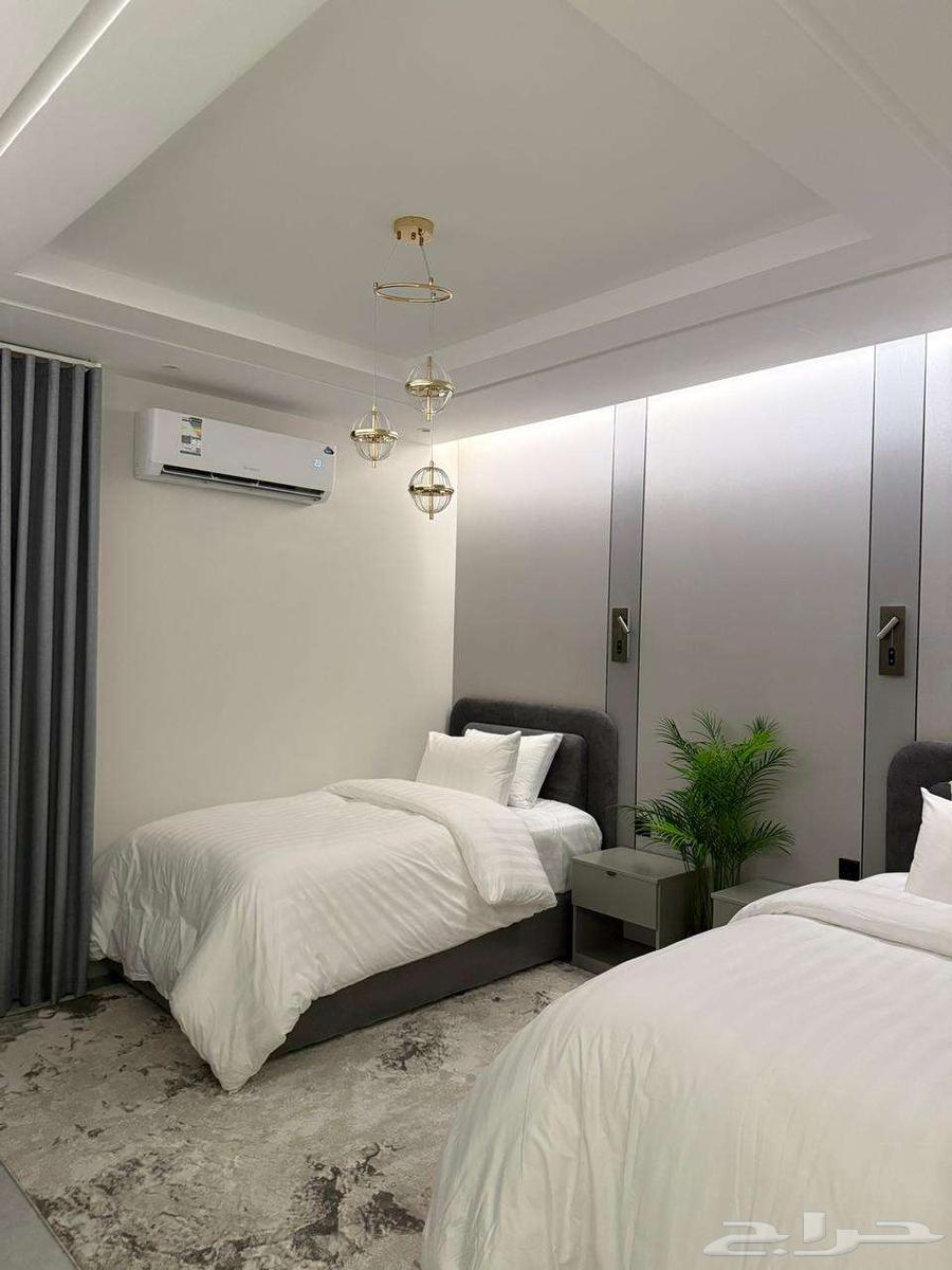 شقة 3 غرف في الواحة 5