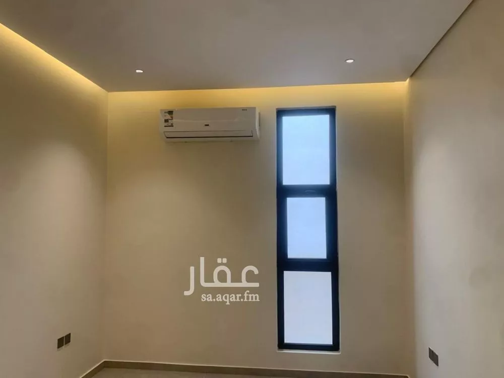 فيلا 7 غرف في الرمال 10