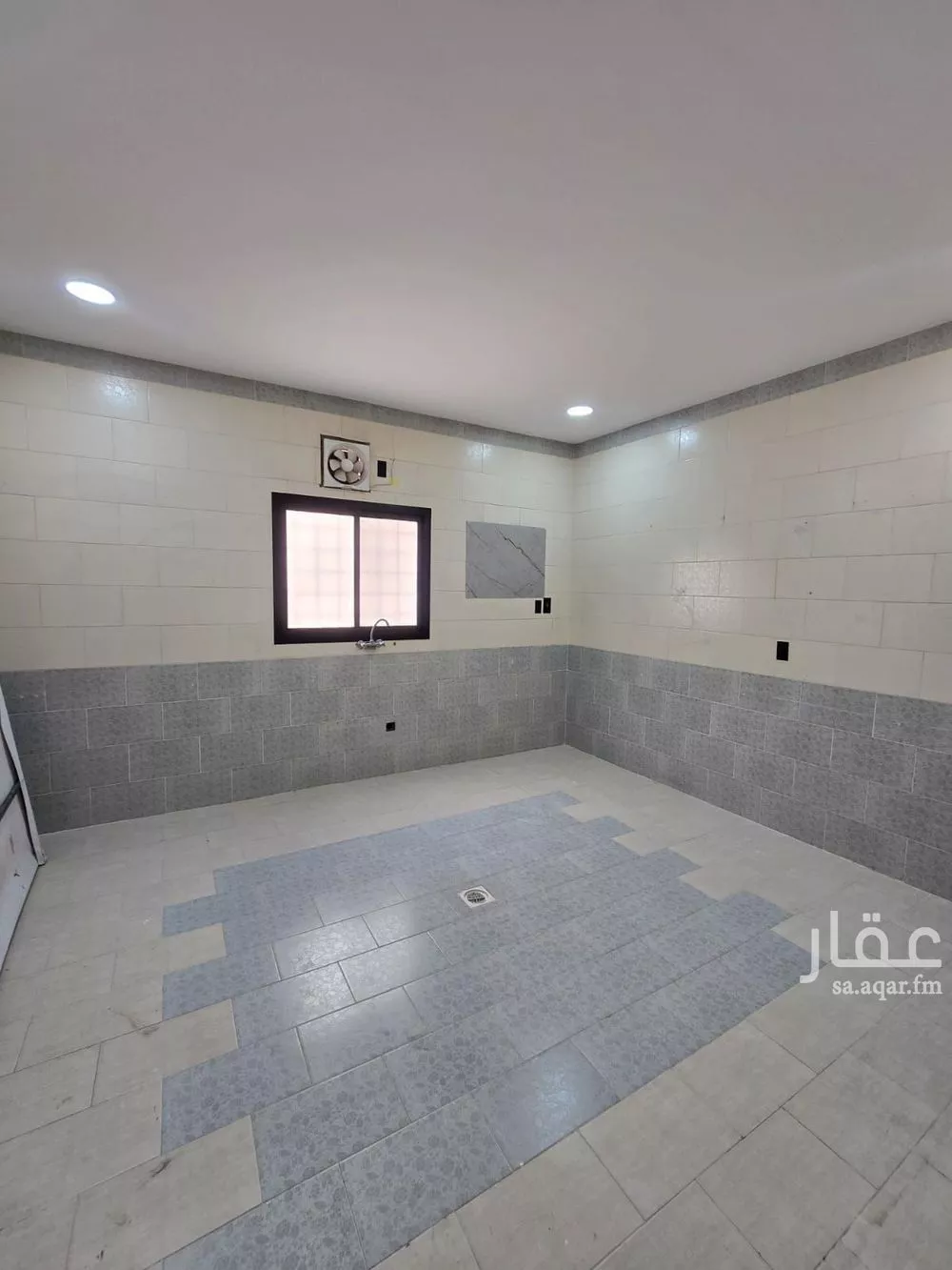 شقة 4 غرف في طيبة 12