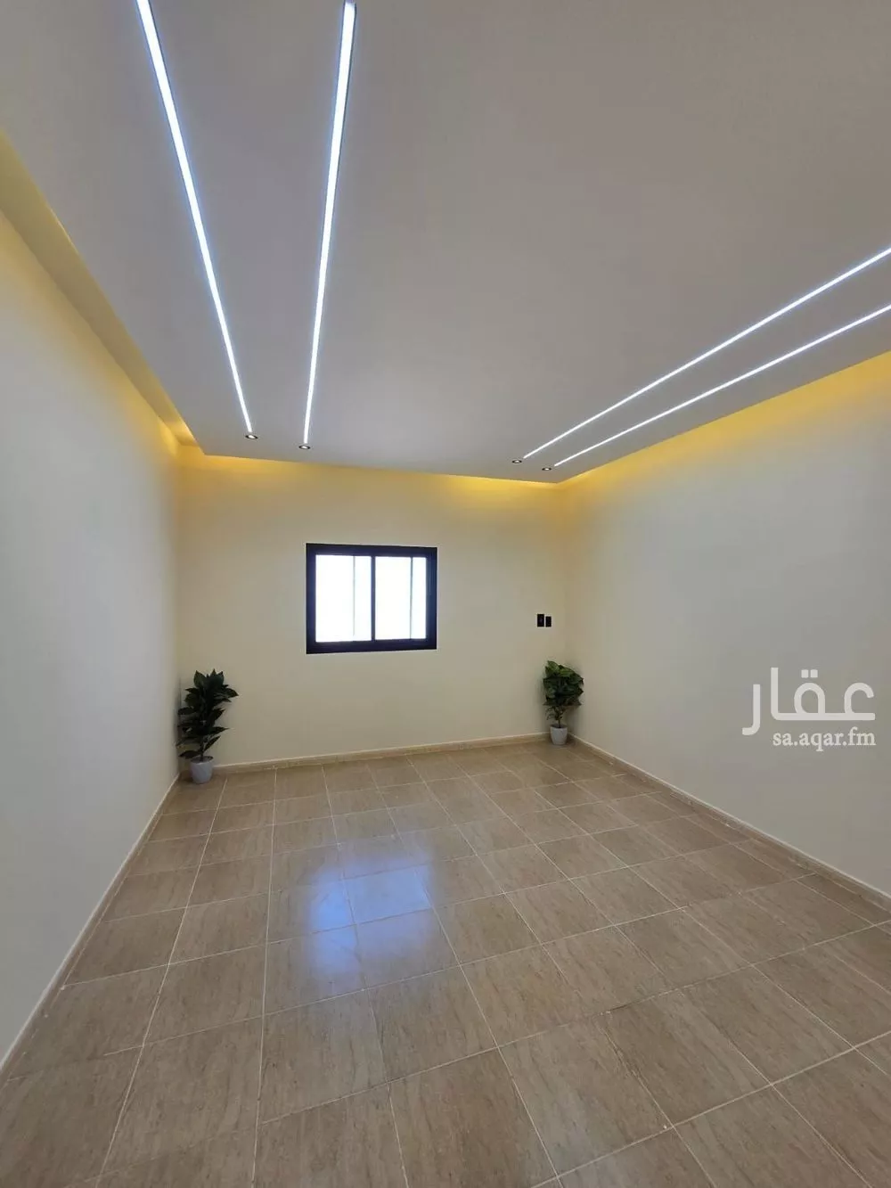 شقة 4 غرف في طيبة 20