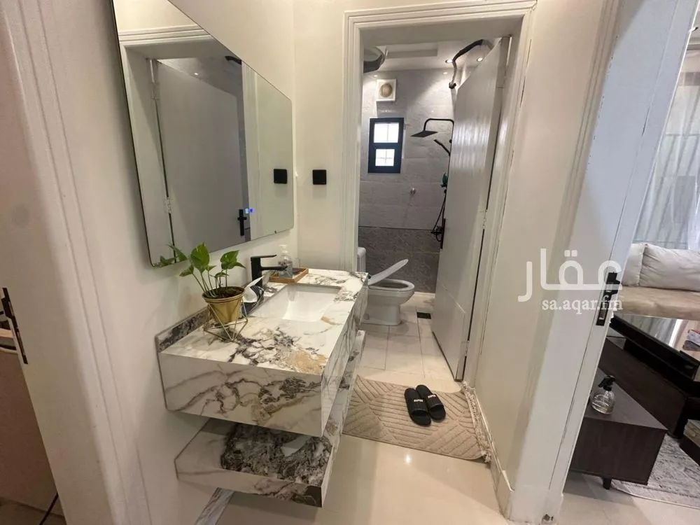 فيلا 8 غرف في المونسية 3