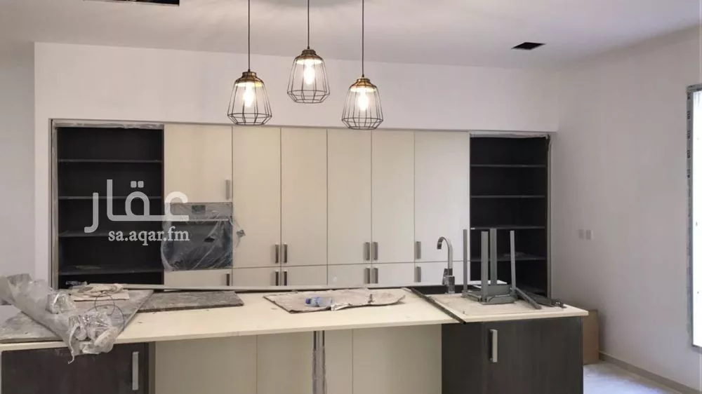 فيلا 7 غرف في النزهة 2