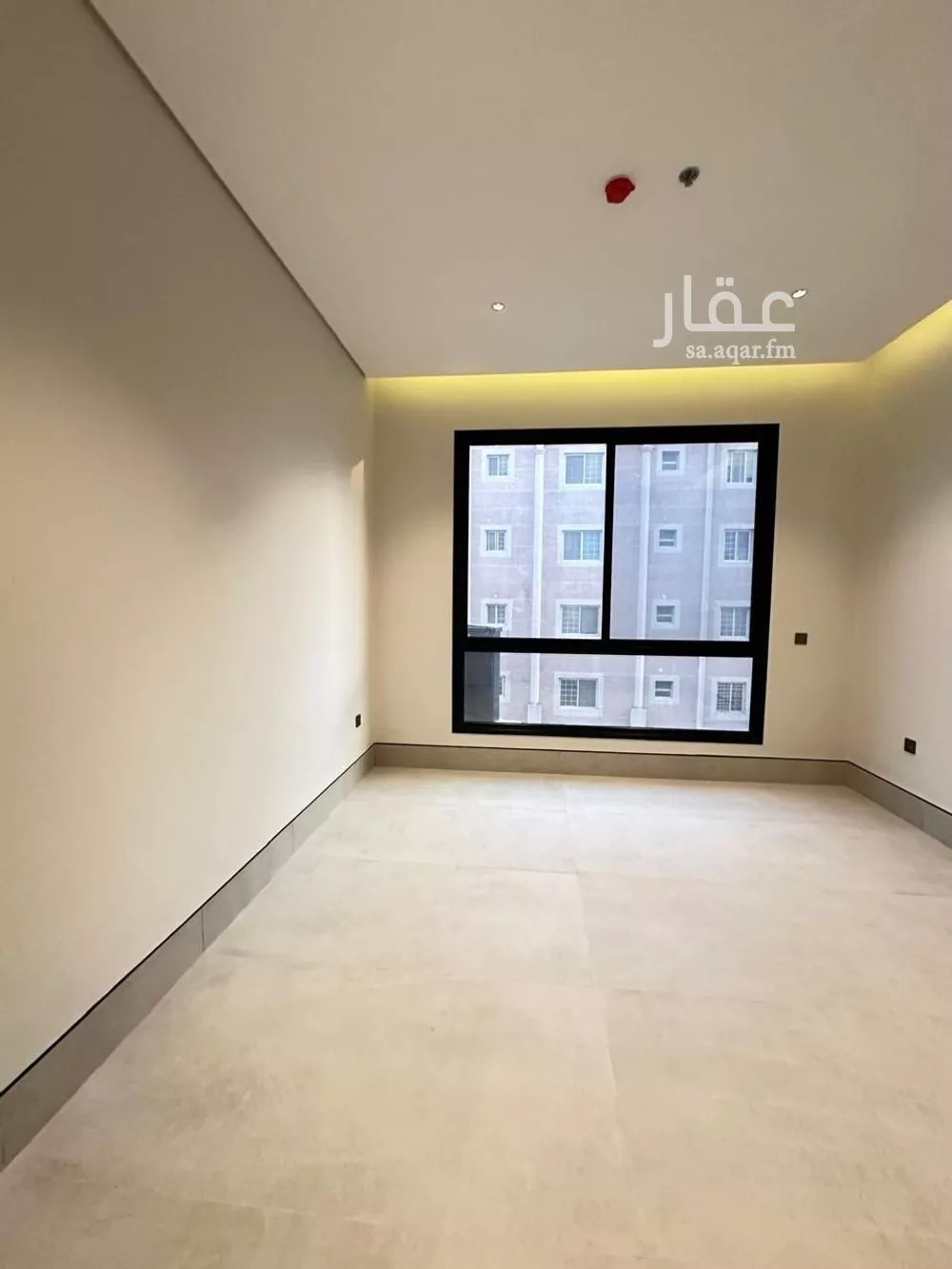 شقة 4 غرف في المنتزة 1