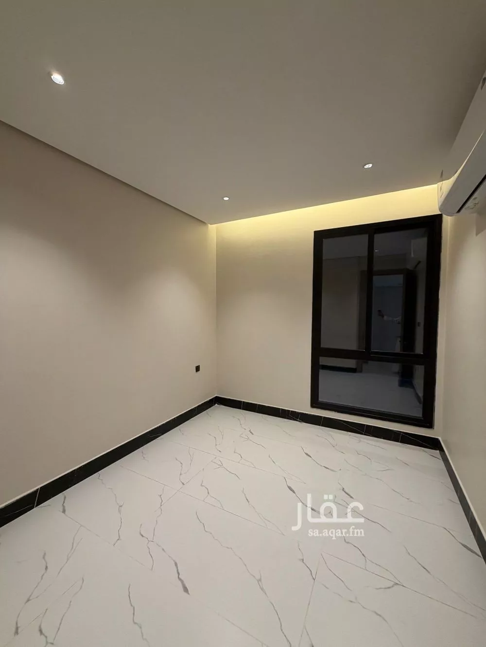 شقة 5 غرف في الشاطئ الغربي 4