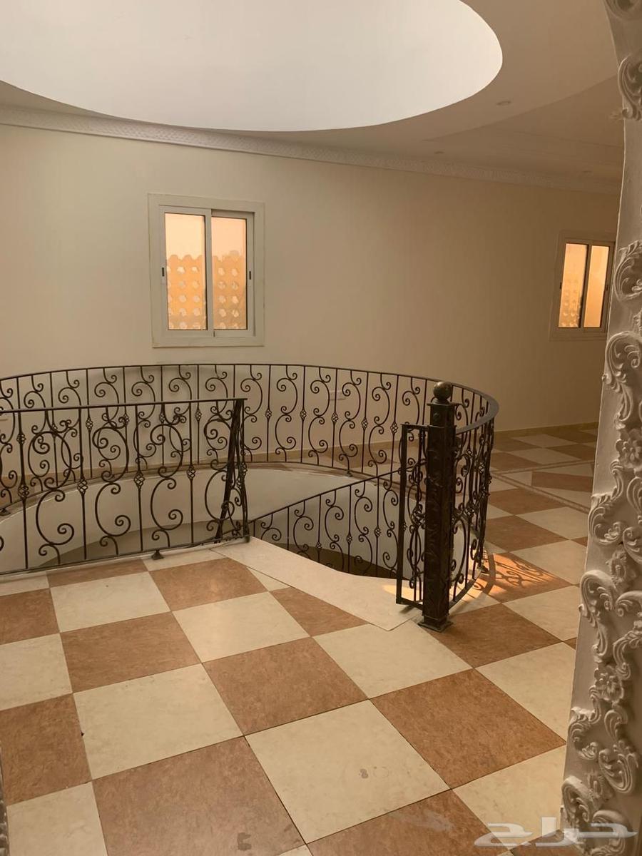 فيلا 7 غرف في المروة 4