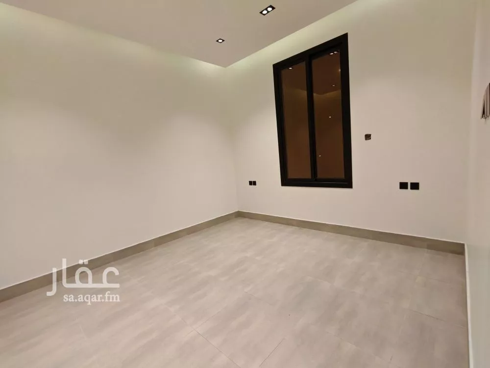 4 bedroom apartment in Al Yarmouk 6